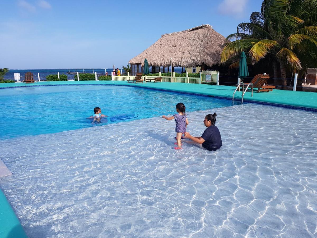 Royal Caribbean Resort San Pedro  Eksteriør billede