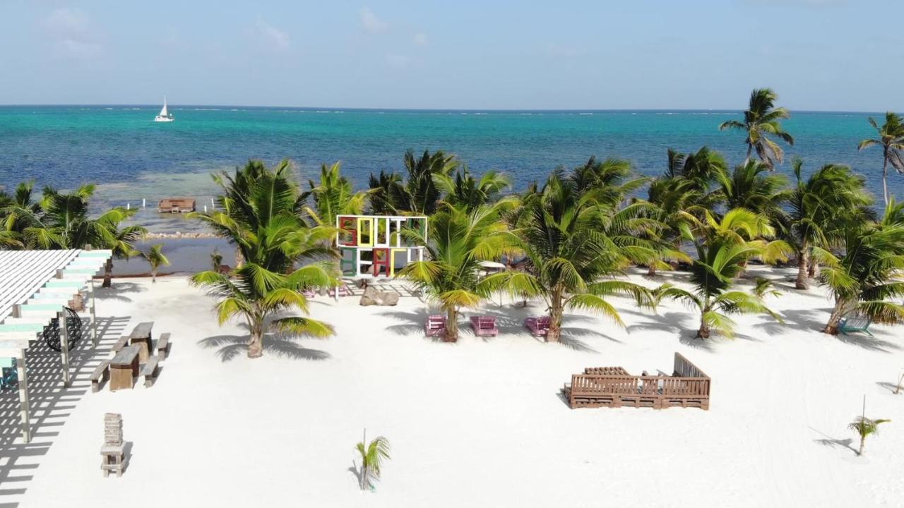 Royal Caribbean Resort San Pedro  Eksteriør billede