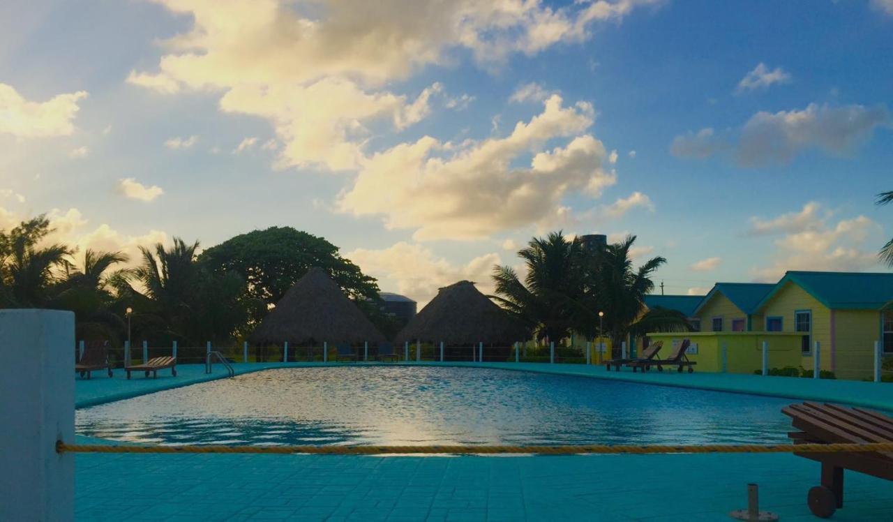 Royal Caribbean Resort San Pedro  Eksteriør billede
